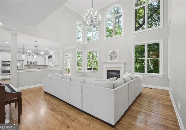 Photo 4 of Single family home for sale at 475 Trowgate Ln, Sandy Springs, GA 30350 | MLS# 10840884 | Listing updated on 2026-09-30
