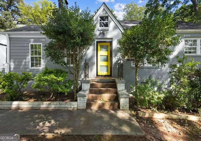Photo 1 of Single family home for sale at 1816 Sylvan Rd Sw, Atlanta, GA 30310 | MLS# 10849767 | Listing updated on 2026-10-04