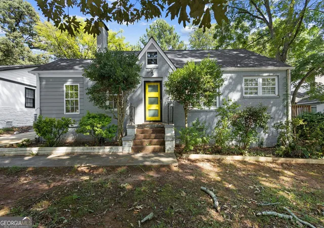 Photo 2 of Single family home for sale at 1816 Sylvan Rd Sw, Atlanta, GA 30310 | MLS# 10849767 | Listing updated on 2026-10-04