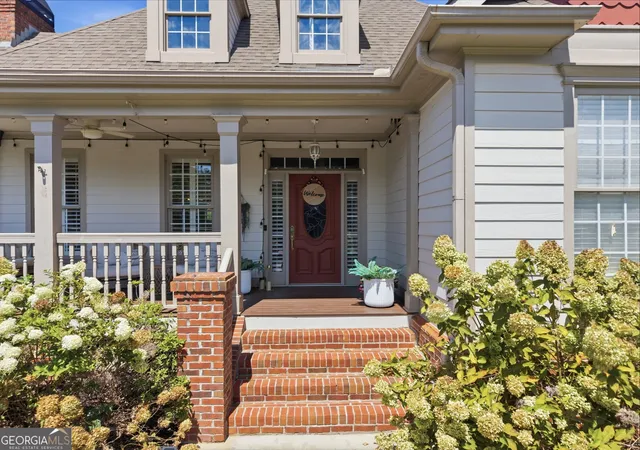 Photo 4 of Sale Pending at 1068 Brush Arbor Cir, Mcdonough, GA 30252 | MLS# 10842527 | Listing updated on 2026-09-18