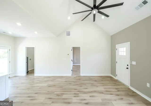 Photo 3 of Single family home for sale at 204 Arbacoochee Rd, Tallapoosa, GA 30176 | MLS# 10849703 | Listing updated on 2026-10-03