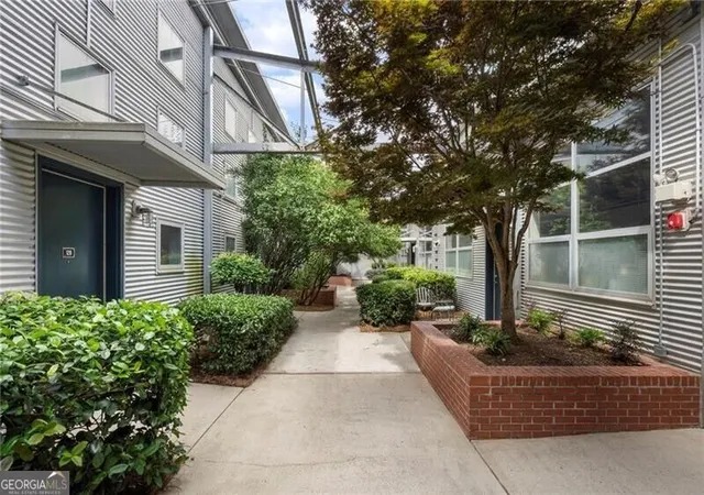 Photo 3 of Condo for sale at 400 Village Pkwy #128, Atlanta, GA 30306 | MLS# 10847382 | Listing updated on 2026-10-08