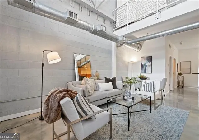 Listing Photo 5 - Condo for sale in building located at 400 Vlg Pkwy, Atlanta, GA 30306 - Unit #128