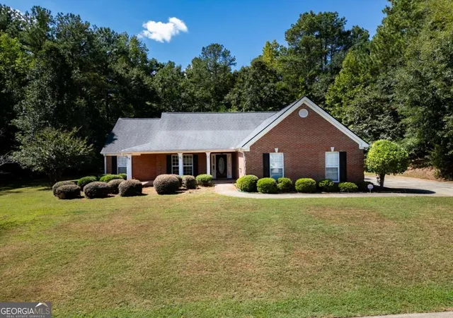 Photo 1 of Single family home for sale at 304 Old Kings Xing, Athens, GA 30605 | MLS# 10843577 | Listing updated on 2026-09-10