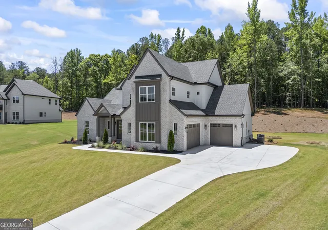 Photo 3 of Single family home for sale at 205 Chariot Ct, Jefferson, GA 30549 | MLS# 10842692 | Listing updated on 2026-09-23
