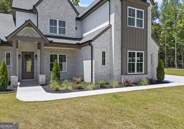 Photo 4 of Single family home for sale at 205 Chariot Ct, Jefferson, GA 30549 | MLS# 10842692 | Listing updated on 2026-09-23