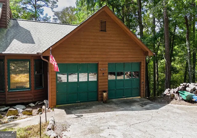 Photo 3 of Sale Pending at 500 Cross Crk Trl, Demorest, GA 30535 | MLS# 10844037 | Listing updated on 2026-09-11