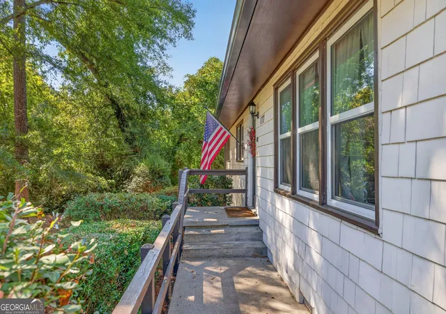 Photo 3 of Single family home for sale at 177 Dickson Dr, Jefferson, GA 30549 | MLS# 10837497 | Listing updated on 2026-10-06