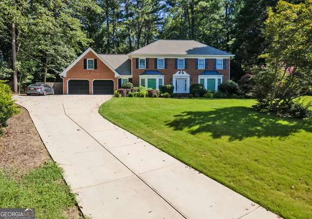 Photo 2 of Single family home for sale at 415 Spindle Ct, Sandy Springs, GA 30350 | MLS# 10839484 | Listing updated on 2026-10-20
