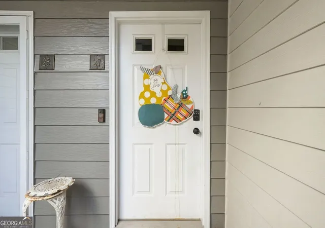 Photo 4 of Condo for sale at 27 Arbor End SE, Smyrna, GA 30080 | MLS# 10839955 | Listing updated on 2026-09-18