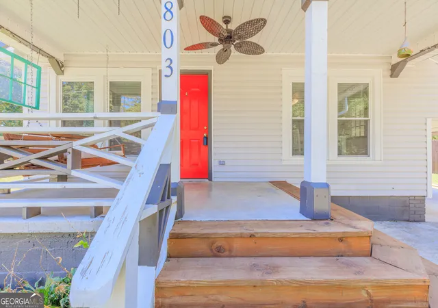 Photo 3 of Sale Pending at 803 Magnolia St, Lafayette, GA 30728 | MLS# 10843304 | Listing updated on 2026-10-07
