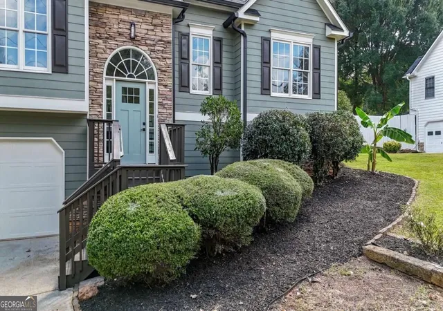 Photo 4 of Single family home for sale at 360 Lower Burris Rd, Canton, GA 30114 | MLS# 10851581 | Listing updated on 2026-10-08