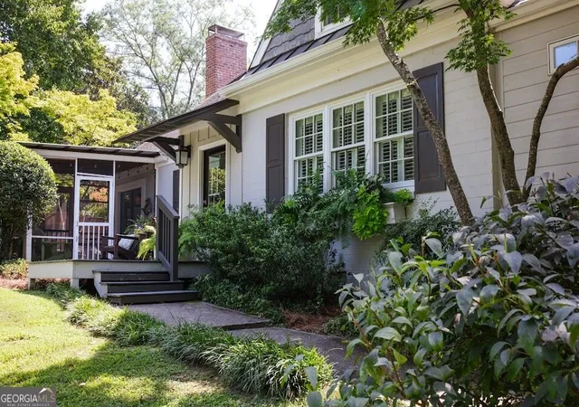 Photo 2 of Single family home for sale at 403 Parkway Dr, Athens, GA 30606 | MLS# 10843054 | Listing updated on 2026-09-10