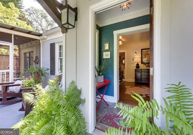 Photo 4 of Single family home for sale at 403 Parkway Dr, Athens, GA 30606 | MLS# 10843054 | Listing updated on 2026-09-10