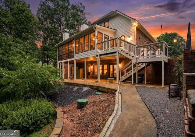 Photo 3 of Single family home for sale at 19 Stony Ct, Dawsonville, GA 30534 | MLS# 10814119 | Listing updated on 2026-09-20