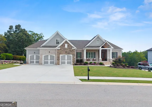 Photo 4 of Single family home for sale at 3438 Dockside Shrs Dr, Gainesville, GA 30506 | MLS# 10837620 | Listing updated on 2026-10-30