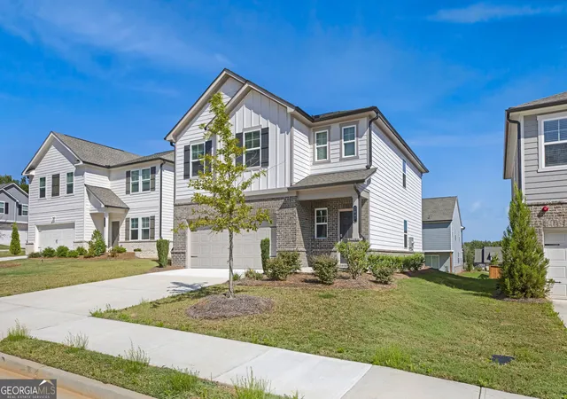 Photo 2 of Single family home for sale at 2087 Pecan Dr, Douglasville, GA 30135 | MLS# 10836329 | Listing updated on 2026-09-14