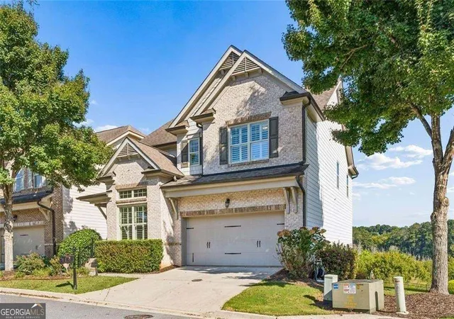 Photo 3 of Single family home for sale at 7290 Jamestown Dr, Alpharetta, GA 30005 | MLS# 10848846 | Listing updated on 2026-10-04