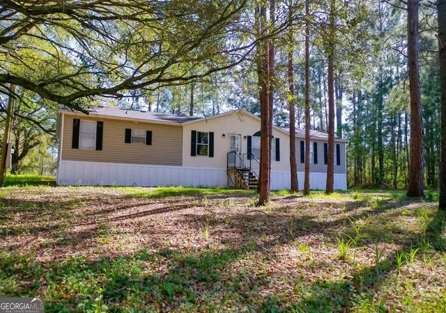 Photo 2 of Single family home for sale at 3612 Fox Trl, Blackshear, GA 31516 | MLS# 10838813 | Listing updated on 2026-09-16
