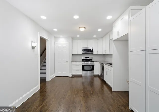 Photo 2 of Single family home for sale at 3240 Valley View St, Powder Springs, GA 30127 | MLS# 10848809 | Listing updated on 2026-10-03