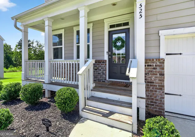 Photo 1 of Single family home for sale at 525 Sweet Bay Ln, Dallas, GA 30132 | MLS# 10852917 | Listing updated on 2026-09-25