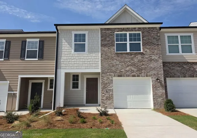 Townhouse for sale at 1131 Lucienne Blvd, Auburn, GA 30011 | MLS# 10849655