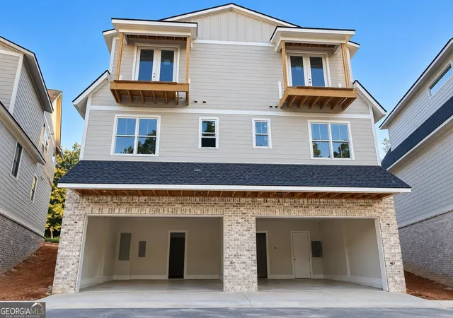 Photo 2 of Townhouse for sale at 1049 Riverside Dr, Gainesville, GA 30501 | MLS# 10842830 | Listing updated on 2026-09-10