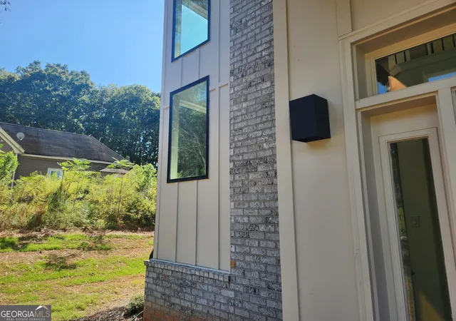 Photo 3 of Single family home for sale at 141 Bowden St, Locust Grove, GA 30248 | MLS# 10851862 | Listing updated on 2026-10-07