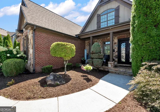 Photo 3 of Single family home for sale at 2559 Sagebrush Trl, Buford, GA 30519 | MLS# 10834646 | Listing updated on 2026-09-17