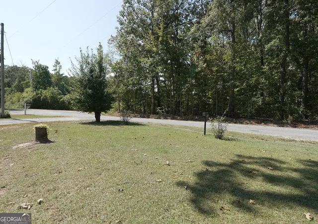 Photo 3 of Manufactured home for sale at 4030 Oak Dr, Cedar Bluff, AL 35959 | MLS# 10845296 | Listing updated on 2026-09-27