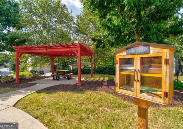 Photo 2 of Single family home for sale at 808 Whisperwood Trl, Acworth, GA 30102 | MLS# 10843887 | Listing updated on 2026-09-12