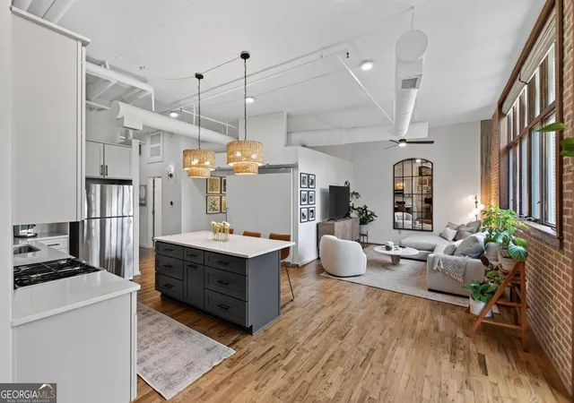 Photo 1 of Sale Pending at 640 Glen Iris Dr Ne #312, Atlanta, GA 30308 | MLS# 10843058 | Listing updated on 2026-09-17