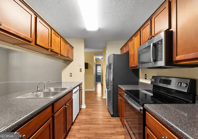 Photo 4 of Single family home for sale at 1110 Windsong Way, Warner Robins, GA 31088 | MLS# 10880132 | Listing updated on 2026-10-28