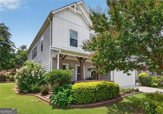 Photo 3 of Single family home for sale at 138 Madison St, Canton, GA 30115 | MLS# 10846175 | Listing updated on 2026-10-07