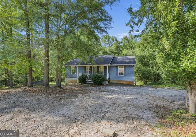 Photo 2 of Single family home for sale at 7694 Rockbridge Rd, Lithonia, GA 30058 | MLS# 10847374 | Listing updated on 2026-09-18