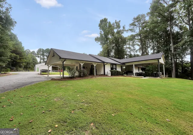 Photo 3 of Single family home for sale at 1085 Campground Rd, Mcdonough, GA 30252 | MLS# 10853679 | Listing updated on 2026-10-09