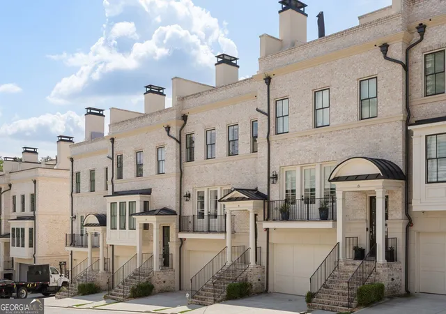 Townhouse for sale at 3715 Peachtree Rd NE #9, Atlanta, GA 30319 | MLS# 10852735