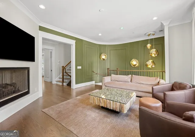 Photo 4 of Townhouse for sale at 3715 Peachtree Rd NE #9, Atlanta, GA 30319 | MLS# 10852735 | Listing updated on 2026-10-08