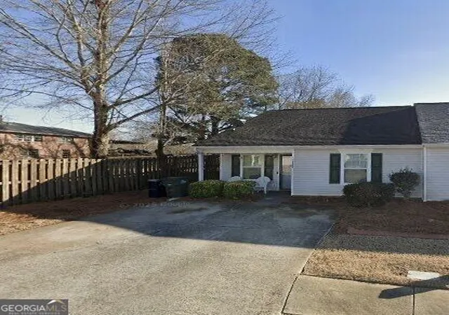 Photo 2 of Townhouse for sale at 1775 Summerwoods Ln, Griffin, GA 30224 | MLS# 10842163 | Listing updated on 2026-09-10