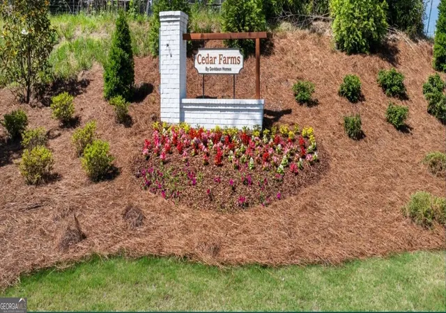Photo 3 of Single family home for sale at 33 Spruce Holw, Winder, GA 30680 | MLS# 10846493 | Listing updated on 2026-09-28