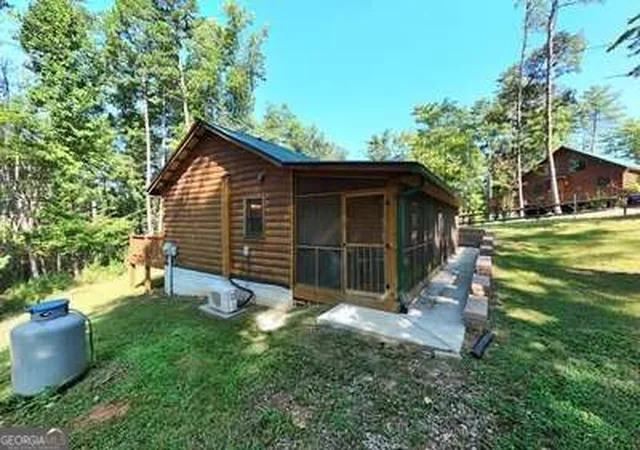 Photo 4 of Single family home for sale at 305 Whispering Hills Rd, Murphy, NC 28906 | MLS# 10840386 | Listing updated on 2026-09-18