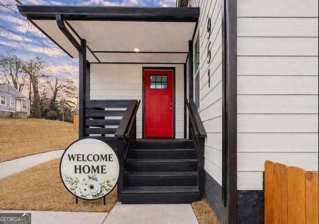Photo 3 of Single family home for sale at 951 Reed Ave, East Point, GA 30344 | MLS# 10842811 | Listing updated on 2026-09-11