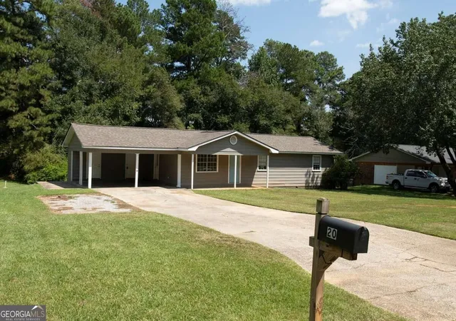 Photo 3 of Single family home for sale at 20 Woodland Dr, Carrollton, GA 30117 | MLS# 10845501 | Listing updated on 2026-09-28