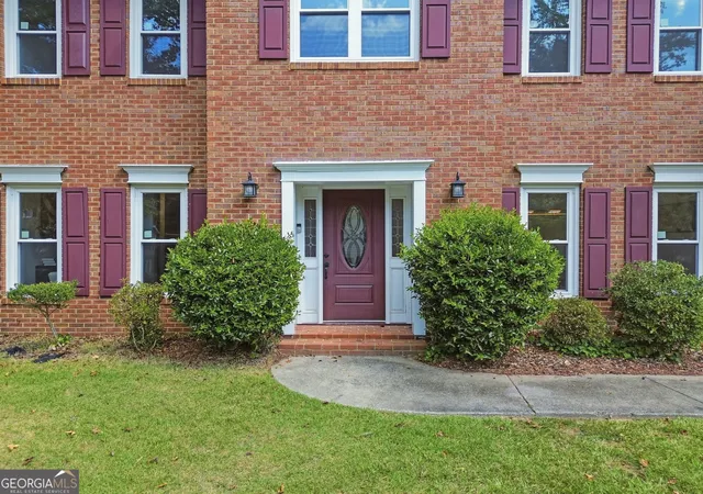 Photo 2 of Single family home for sale at 2730 Wynford Ave SW, Marietta, GA 30064 | MLS# 10853246 | Listing updated on 2026-10-10