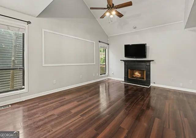 Photo 3 of Townhouse for sale at 1006 Creatwood Cir Se, Smyrna, GA 30080 | MLS# 10806062 | Listing updated on 2026-09-30