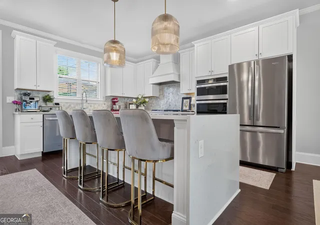 Photo 3 of Townhouse for sale at 1040 Aster Rd, Roswell, GA 30076 | MLS# 10843335 | Listing updated on 2026-09-24