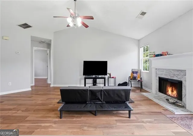 Photo 4 of Single family home for sale at 695 Amelia Grv Ln, Lawrenceville, GA 30045 | MLS# 10805486 | Listing updated on 2026-09-11