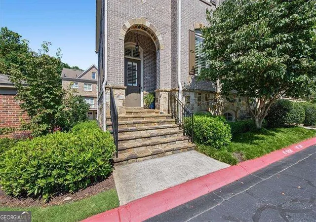 Photo 3 of Sale Pending at 1451 Winterfield Ct NW, Kennesaw, GA 30152 | MLS# 10841865 | Listing updated on 2026-09-09