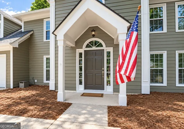 Photo 2 of Single family home for sale at 5265 N Hillbrooke Tr, Johns Creek, GA 30005 | MLS# 10803163 | Listing updated on 2026-09-13