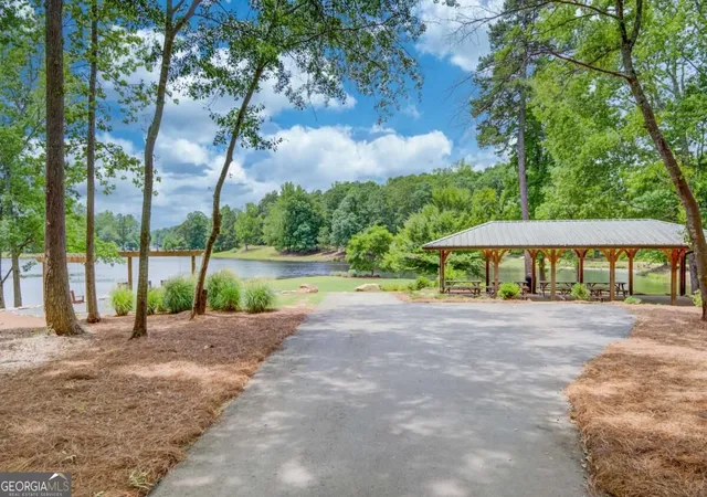 Photo 2 of Single family home for sale at 464 Michigan Cir, Hoschton, GA 30548 | MLS# 10843277 | Listing updated on 2026-09-11